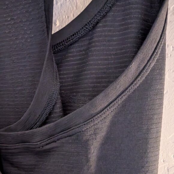 Swiftly Tech Racerback Shirt 2.0 Hip Length Black. Sz 4 NWT - Picture 3 of 6